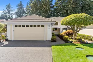 6849 Fairway Ln SE, Olympia, WA 98501 - Photo 2