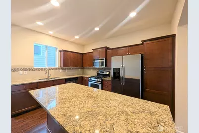 1242 93rd Drive NE, Lake Stevens, WA 98258 - Photo 4