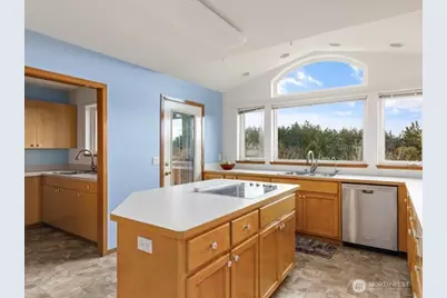 670 El Prado Avenue, Coupeville, WA 98239 - Photo 16