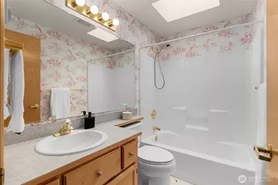 8229 1st Street SE, Lake Stevens, WA 98258 - Photo 16