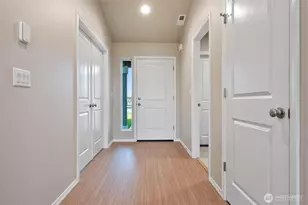 106 Poplar Street NE, Royal City, WA 99357 - Photo 2