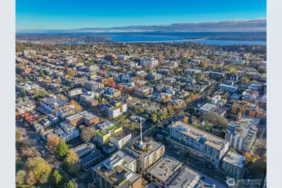1125 E Olive Street #212, Seattle, WA 98122 - Photo 26