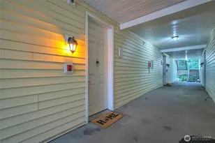 18527 101st Ave Ct E, Puyallup, WA 98375 - Photo 24