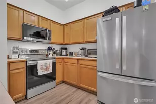 18527 101st Ave Ct E, Puyallup, WA 98375 - Photo 6