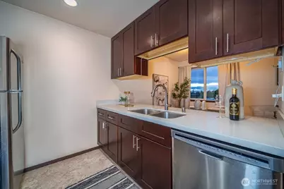 11532 15th Avenue NE #401, Seattle, WA 98125 - Photo 8