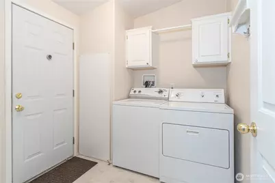 970 NE Saturn Lane, Bremerton, WA 98311 - Photo 10