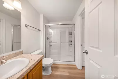 10026 NE 127th Place #D117, Kirkland, WA 98034 - Photo 18