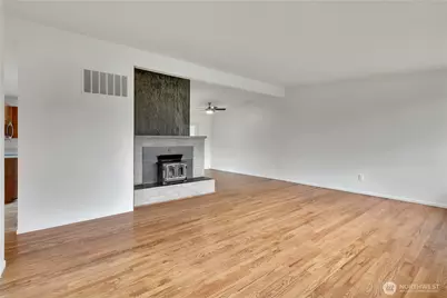 1361 S 279th Street, Des Moines, WA 98198 - Photo 2
