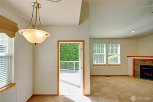 800 Farmington Dr, Burlington, WA 98233 - Photo 14