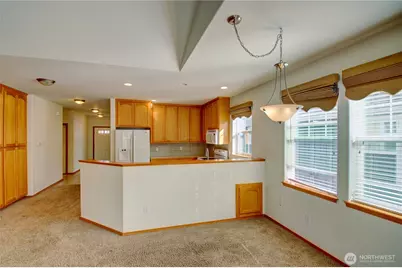 800 Farmington Drive #6, Burlington, WA 98233 - Photo 10