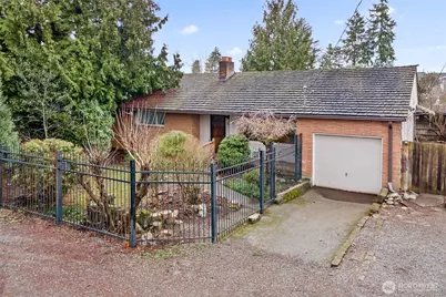 2420 S 132nd Street, SeaTac, WA 98168 - Photo 2