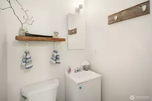 24410 Vashon Hwy SW, Vashon, WA 98070 - Photo 16