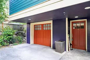 422 Federal Ave E, Seattle, WA 98102 - Photo 2