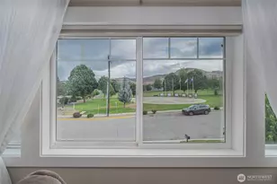 1804 Mulberry Ln, Wenatchee, WA 98801 - Photo 10