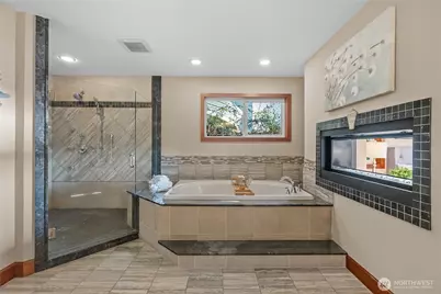 20619 NE 16th Street, Sammamish, WA 98074 - Photo 18