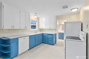1016 Rockefeller Ave, Everett, WA 98201 - Photo 6