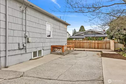 1016 Rockefeller Avenue, Everett, WA 98201 - Photo 24