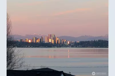 913 Lake Washington Boulevard S, Seattle, WA 98144 - Photo 4
