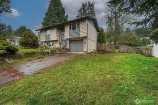 27056 Wagner Cir NE, Kingston, WA 98346 - Photo 2