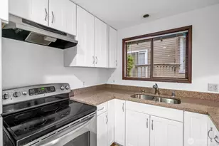 1210 101st Pl NE, Bellevue, WA 98004 - Photo 10