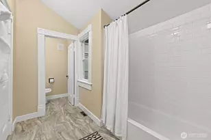 2016 14th Ave W, Seattle, WA 98119 - Photo 16