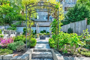 2016 14th Ave W, Seattle, WA 98119 - Photo 26