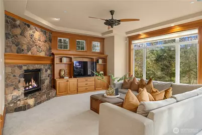 14716 SE 83rd Place, Newcastle, WA 98059 - Photo 6
