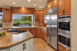 14716 SE 83rd Pl, Newcastle, WA 98059 - Photo 8