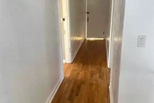 215 W Kinnear Pl, Seattle, WA 98119 - Photo 20
