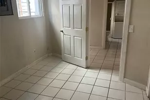 215 W Kinnear Pl, Seattle, WA 98119 - Photo 32