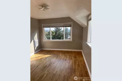 215 W Kinnear Place, Seattle, WA 98119 - Photo 28