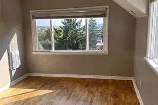 215 W Kinnear Pl, Seattle, WA 98119 - Photo 28