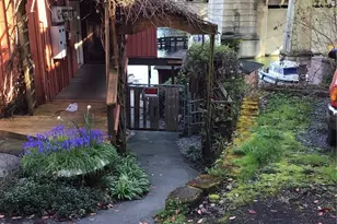 3304 Fuhrman Ave E, Seattle, WA 98102 - Photo 14