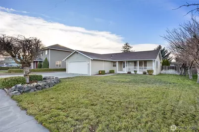2214 S Belair Drive, Moses Lake, WA 98837 - Photo 1