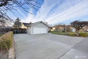 2214 S Belair Dr, Moses Lake, WA 98837 - Photo 2