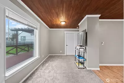 1025 S 84th Street, Tacoma, WA 98444 - Photo 10