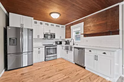 1025 S 84th Street, Tacoma, WA 98444 - Photo 4