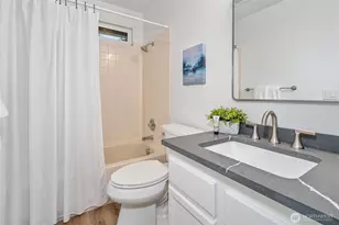 24221 SE 38th Pl, Sammamish, WA 98029 - Photo 26