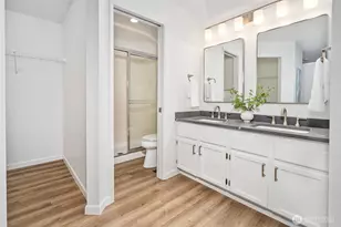 24221 SE 38th Pl, Sammamish, WA 98029 - Photo 20