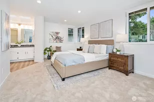 24221 SE 38th Pl, Sammamish, WA 98029 - Photo 18