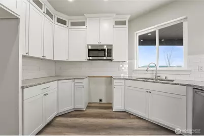 1405 7th Avenue NE, Quincy, WA 98848 - Photo 2