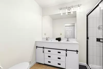 18901 61 Avenue NE, Kenmore, WA 98028 - Photo 20