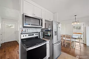 12162 Ainsworth Ave S, Tacoma, WA 98444 - Photo 4