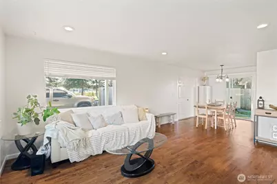 12162 Ainsworth Avenue S, Tacoma, WA 98444 - Photo 2