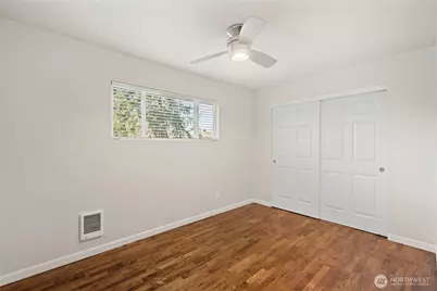 12162 Ainsworth Avenue S, Tacoma, WA 98444 - Photo 10