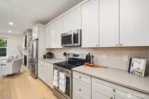 20 160th Pl SE, Bothell, WA 98012 - Photo 6