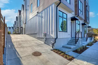 9721 6th Avenue NW, Seattle, WA 98117 - Photo 16