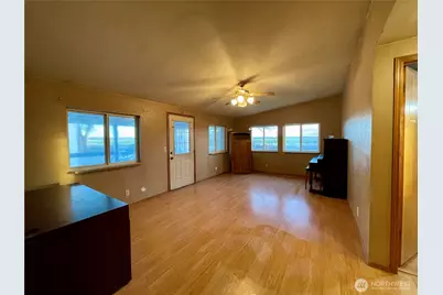 37585 Western Avenue NE, Coulee City, WA 99115 - Photo 18