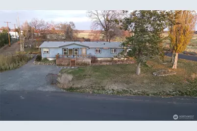 37585 Western Avenue NE, Coulee City, WA 99115 - Photo 4