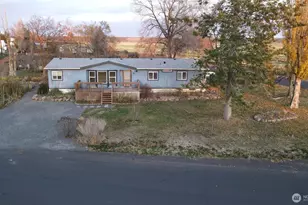 37585 Western Ave NE, Coulee City, WA 99115 - Photo 4